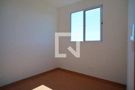 Quarto  1 de apartamento para alugar com 2 quartos, 45m² em Rubem Berta, Porto Alegre