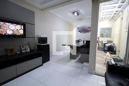 Apartamento à venda com 2 quartos, 72m² em Vila Lucinda, Santo André