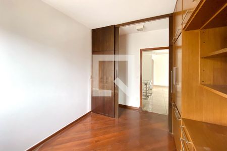 Escritório de apartamento à venda com 4 quartos, 121m² em Santa Efigênia, Belo Horizonte