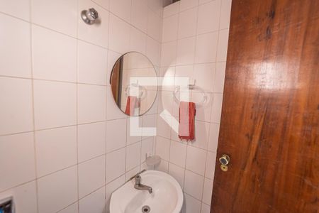 Lavabo de casa para alugar com 3 quartos, 300m² em Vila Ré, São Paulo