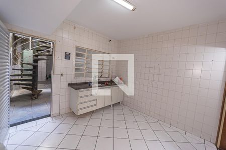 Cozinha de casa para alugar com 3 quartos, 300m² em Vila Ré, São Paulo