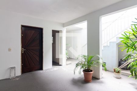 Área de Serviço  de casa à venda com 4 quartos, 200m² em Jardim Primeiro de Maio (chacara Fazendinha), Osasco