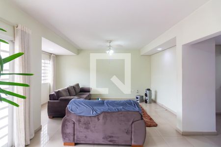 Sala  de casa à venda com 4 quartos, 200m² em Jardim Primeiro de Maio (chacara Fazendinha), Osasco