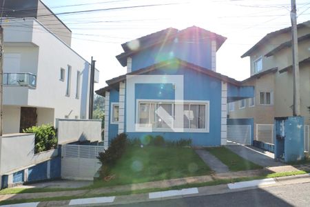 Casa de Condomínio para alugar com 3 quartos, 191m² em Rio Cotia, Cotia