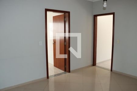 Casa de Condomínio para alugar com 3 quartos, 191m² em Rio Cotia, Cotia