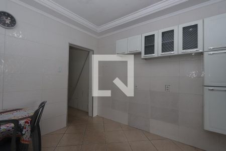 Cozinha de casa à venda com 2 quartos, 80m² em Jardim Guairaca, São Paulo