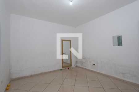 Quarto 1 de casa para alugar com 2 quartos, 80m² em Jardim Guairaca, São Paulo