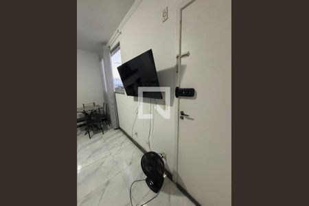 Sala de apartamento para alugar com 2 quartos, 45m² em Kennedy, Contagem
