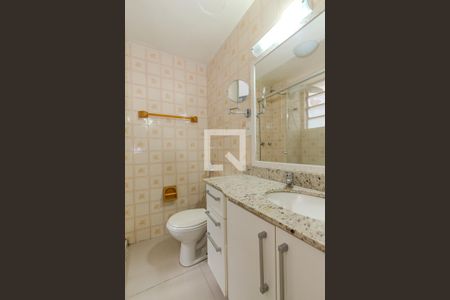 Banheiro da Suíte de apartamento à venda com 1 quarto, 38m² em Centro Histórico, Porto Alegre