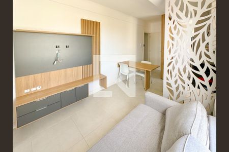 Sala de TV de apartamento para alugar com 1 quarto, 35m² em Coqueiros, Florianópolis