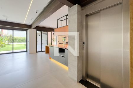 Casa à venda com 5 quartos, 449m² em Jardim Paulista, São Paulo