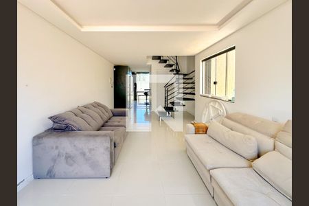 Sala de apartamento para alugar com 2 quartos, 105m² em São João do Rio Vermelho, Florianópolis