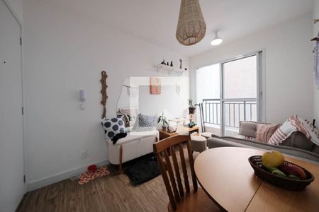 Sala/Cozinha de apartamento à venda com 2 quartos, 34m² em Vila Guilhermina, São Paulo