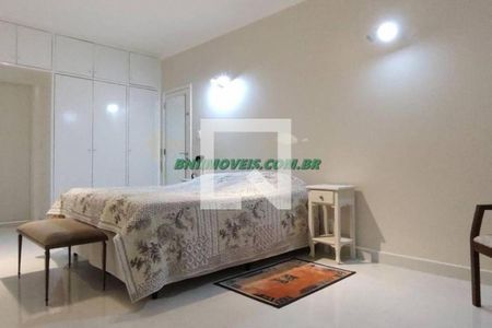 Casa à venda com 5 quartos, 310m² em Barra Funda, São Paulo