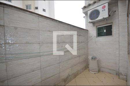 Área de Serviço de casa à venda com 4 quartos, 360m² em Vila Valqueire, Rio de Janeiro