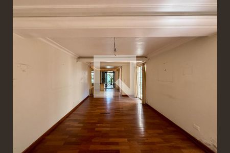 Sala  de casa à venda com 3 quartos, 300m² em Granja Julieta, São Paulo