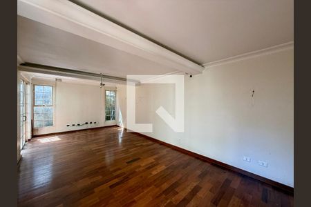 Sala  de casa à venda com 3 quartos, 300m² em Granja Julieta, São Paulo
