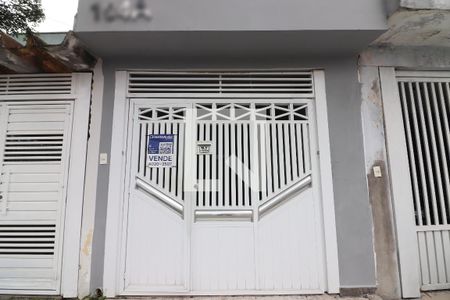 Fachada de casa à venda com 3 quartos, 220m² em Conjunto Residencial Enseada, São Bernardo do Campo