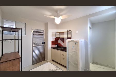 Sala/Quarto/Cozinha de kitnet/studio para alugar com 1 quarto, 16m² em Barra Funda, São Paulo