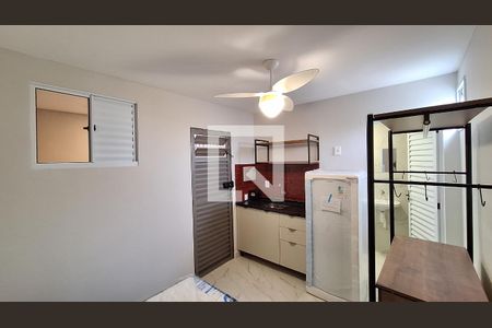 Sala/Quarto/Cozinha de kitnet/studio para alugar com 1 quarto, 15m² em Barra Funda, São Paulo