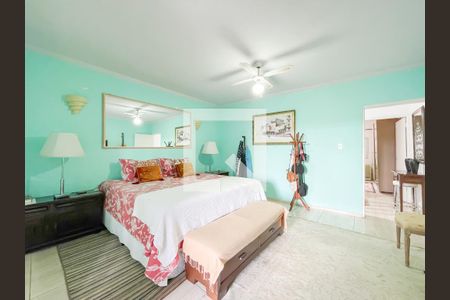 Suíte de casa à venda com 3 quartos, 181m² em Santo Antônio, Osasco