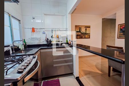 Cozinha de casa à venda com 3 quartos, 142m² em Vila Guiomar, Santo André