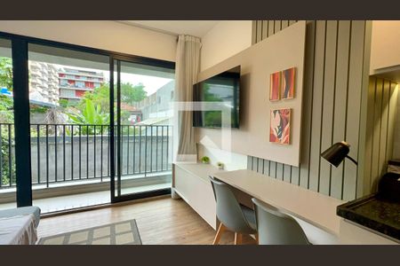 Sala de kitnet/studio para alugar com 1 quarto, 27m² em Vila Madalena, São Paulo