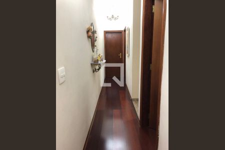 Corredor de casa para alugar com 3 quartos, 223m² em Jardim Sao Jose, São Paulo