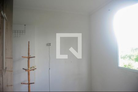 Apartamento para alugar com 2 quartos, 38m² em Jardim das Oliveiras, Itaquaquecetuba