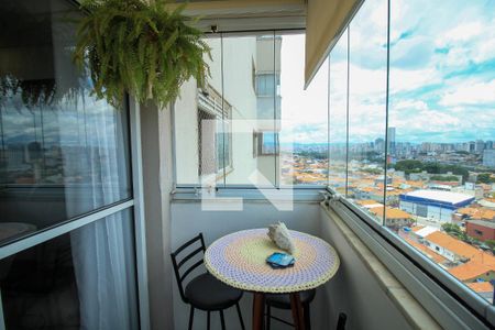 Apartamento para alugar com 2 quartos, 63m² em Vila Bertioga, São Paulo