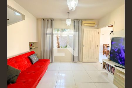 Sala de casa para alugar com 4 quartos, 167m² em Cachoeira do Bom Jesus Leste, Florianópolis