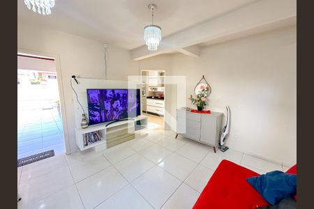 Sala de casa para alugar com 4 quartos, 167m² em Cachoeira do Bom Jesus Leste, Florianópolis