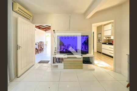 Sala de casa para alugar com 4 quartos, 167m² em Cachoeira do Bom Jesus Leste, Florianópolis