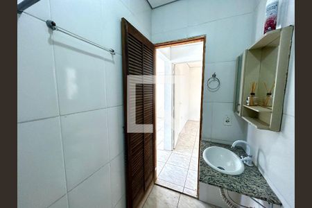 Banheiro  de casa para alugar com 1 quarto, 35m² em Parque Renato Maia, Guarulhos