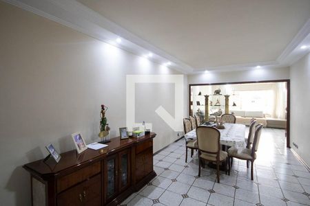 Sala  de casa para alugar com 4 quartos, 250m² em Vila Medeiros, São Paulo