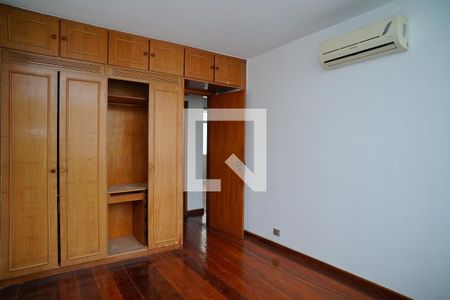 Quarto 1 de apartamento para alugar com 3 quartos, 90m² em Icaraí, Niterói