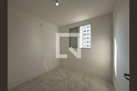 Quarto 2 de apartamento para alugar com 2 quartos, 49m² em Humaitá, Porto Alegre