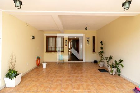 Garagem de casa à venda com 3 quartos, 190m² em Ipanema, Porto Alegre