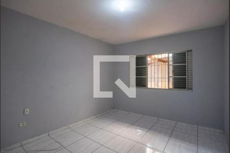 Casa à venda com 4 quartos, 164m² em Taboão, Diadema