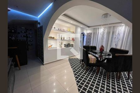 Casa à venda com 3 quartos, 280m² em Jardim do Estádio, Santo André