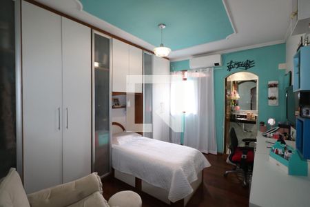 Suíte 1 de casa à venda com 2 quartos, 224m² em São Judas Tadeu, Diadema