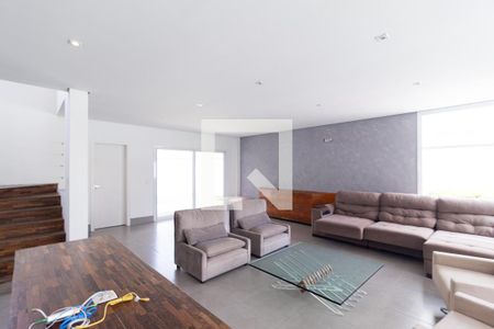 Sala de casa de condomínio para alugar com 4 quartos, 450m² em Terras do Madeira, Carapicuíba