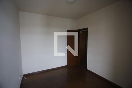 Quarto de apartamento à venda com 3 quartos, 110m² em Conjunto California, Belo Horizonte