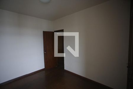 Quarto de apartamento à venda com 3 quartos, 110m² em Conjunto California, Belo Horizonte
