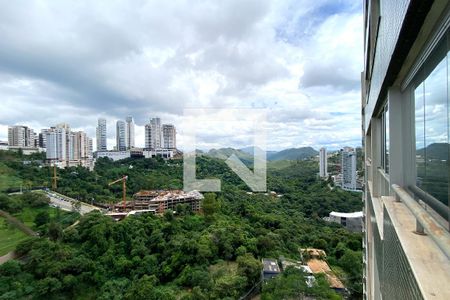 Vista da Sala de apartamento para alugar com 2 quartos, 77m² em Vale do Sereno, Nova Lima