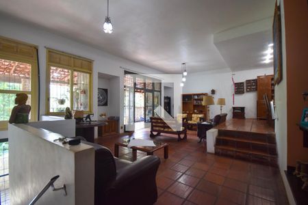 Casa de Condomínio para alugar com 4 quartos, 707m² em Freguesia (jacarepaguá), Rio de Janeiro