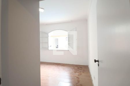 Casa para alugar com 2 quartos, 130m² em Vila Irmaos Arnoni, São Paulo