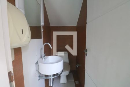 Lavabo 2 de casa para alugar com 4 quartos, 500m² em Jardim Tres Marias, Guarujá