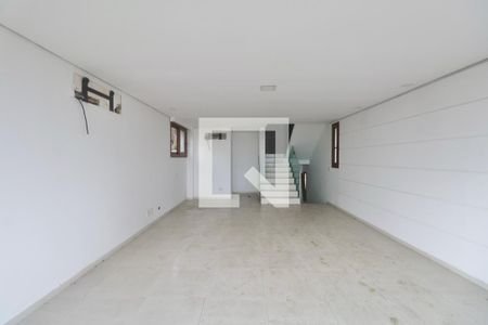 Sala de casa para alugar com 4 quartos, 500m² em Jardim Tres Marias, Guarujá