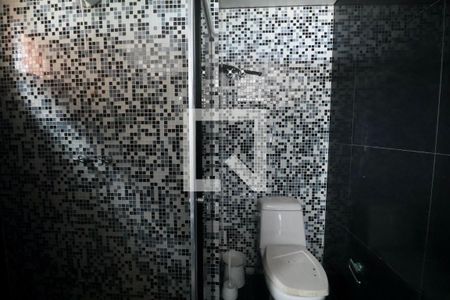 Banheiro Suíte 3 de casa para alugar com 4 quartos, 500m² em Jardim Tres Marias, Guarujá